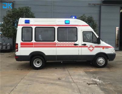 Ambulanță de urgență Iveco